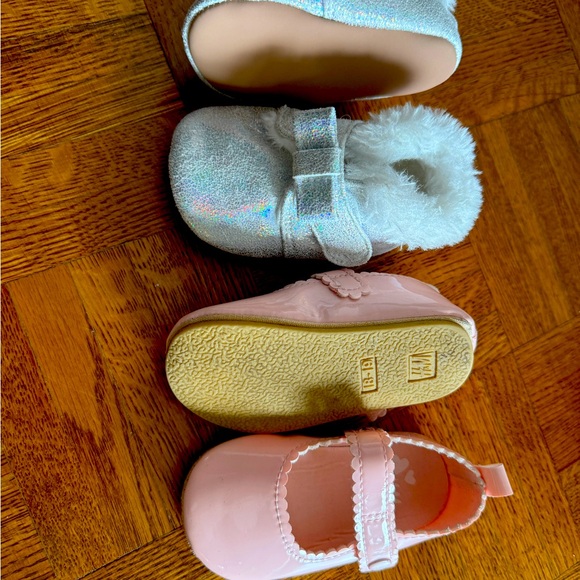 Two pairs of baby shoes for girls (A pair of ballet flats & boots sold together) - Picture 2 of 7